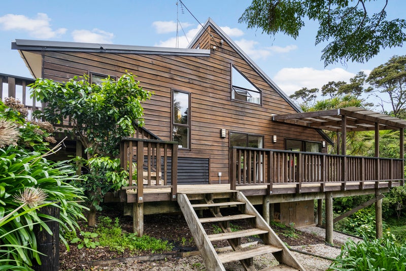 2/142 Lancaster Road, Beach Haven, Auckland - Carousel 2
