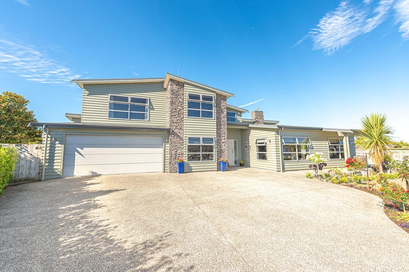 4 Lithgow Drive, Otamatea, Whanganui - Carousel 1