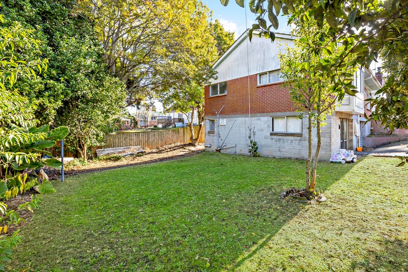 7 Kelvyn Grove, Hillpark, Auckland - Carousel 11