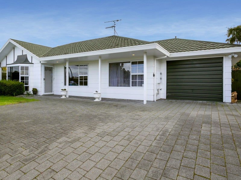 2/24 Arama Street, Nukuhau, Taupō - Carousel 1