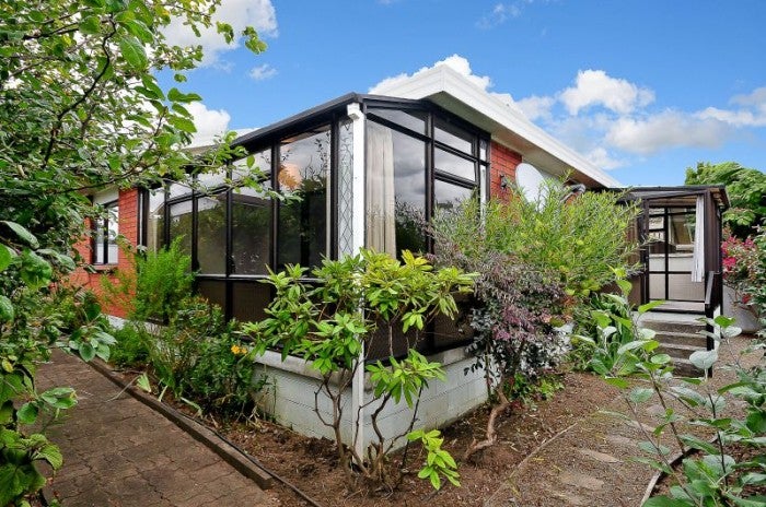 54A Anglesea Street, Hamilton Central, Hamilton - Carousel 11