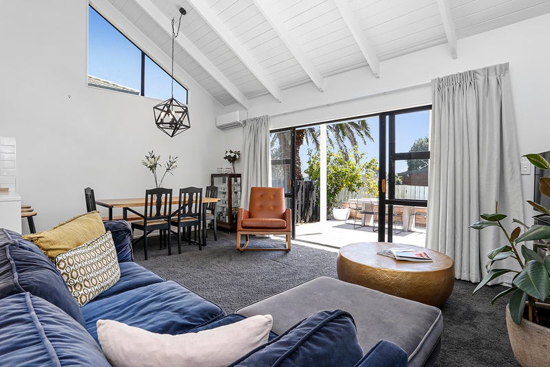 3/8 Alverston Street, Waterview, Auckland - Carousel 1