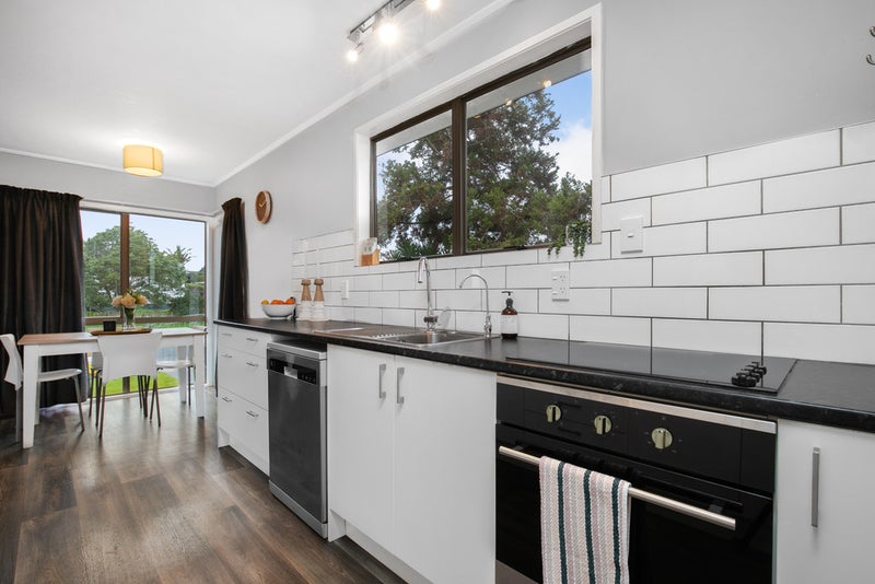 113 Sykes Road, Weymouth, Auckland - Carousel 2