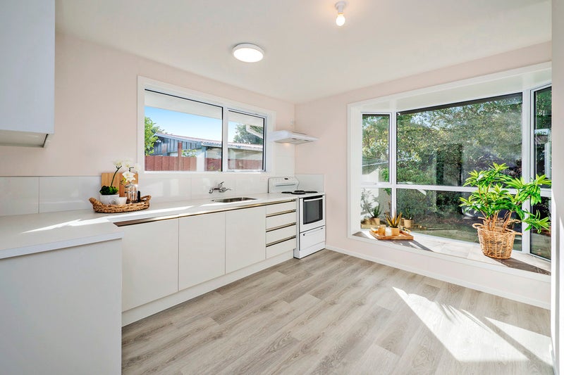 2/28 Davidson Crescent, Hornby, Christchurch - Carousel 1