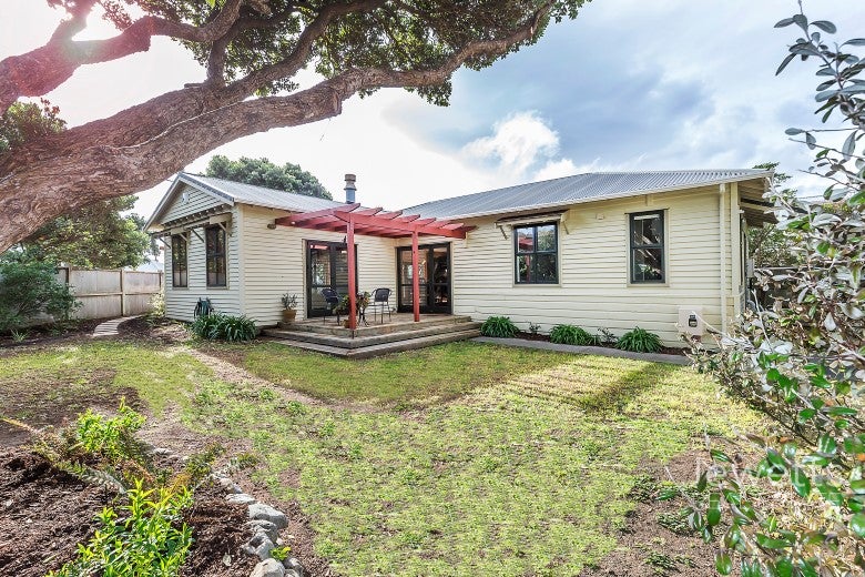 25 Hector Street, Seatoun, Wellington - Carousel 2