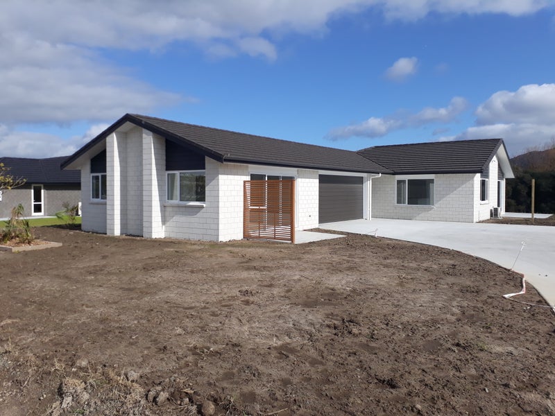 18 Jack Boyd Drive, Kaiwaka - Carousel 1