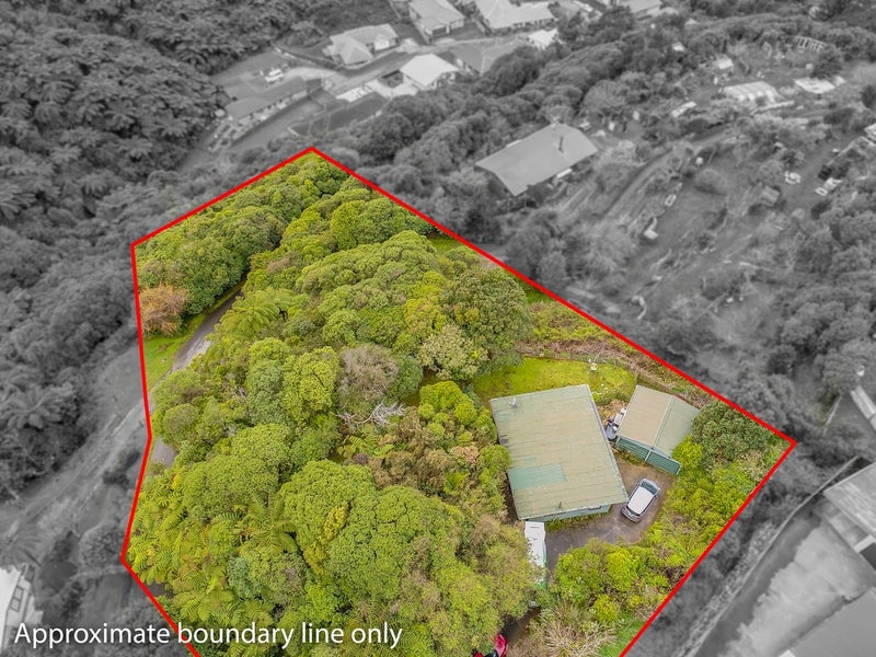 222 Park Road, Belmont, Lower Hutt - Carousel 1