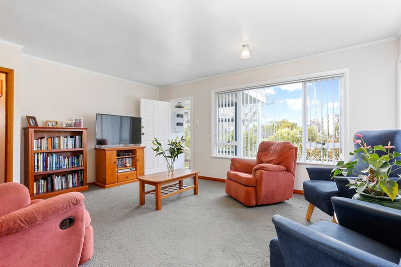 1/41 Raleigh Road, Northcote, Auckland - Carousel 2