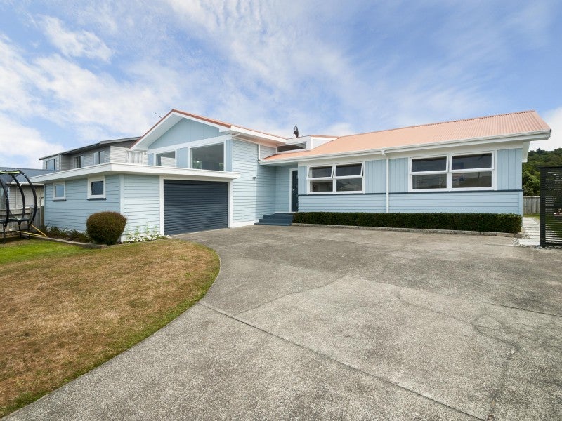 24 Maple Grove, Maungaraki, Lower Hutt - Carousel 1