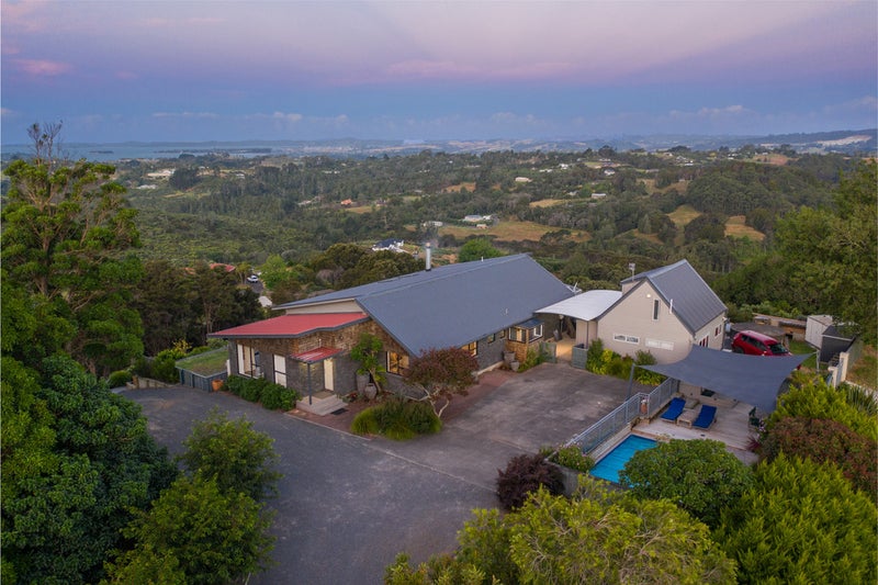 22 Caldwells Road, East Tamaki Heights, Auckland - Carousel 2