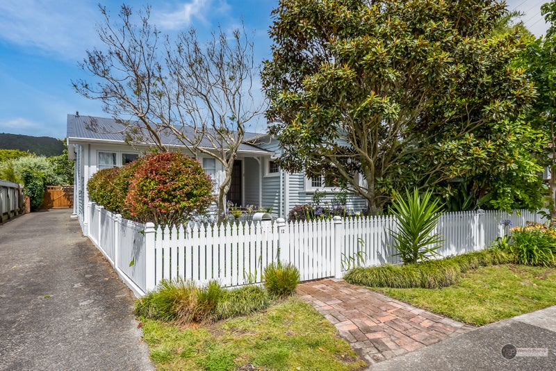 2/12 Raymond Terrace, Fairfield, Lower Hutt - Carousel 18