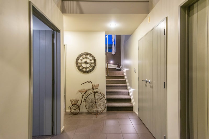 95 Mt Lebanon CREScent, The Gardens, Auckland - Carousel 2