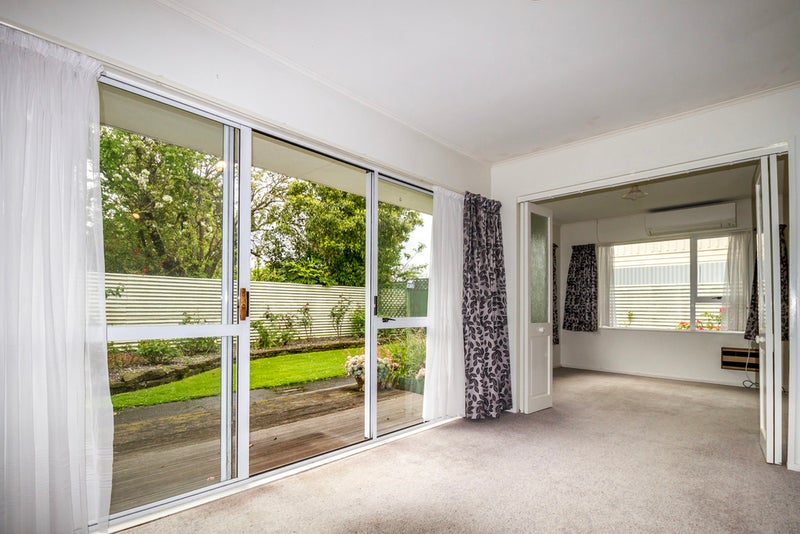 33 Hereford Street, West End, Palmerston North - Carousel 2