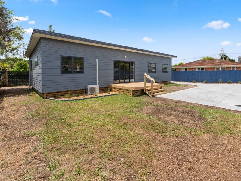 18A Kawaha Point Road, Fairy Springs, Rotorua - Carousel 2