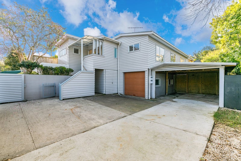 9 Montana Avenue, Murrays Bay, Auckland - Carousel 2