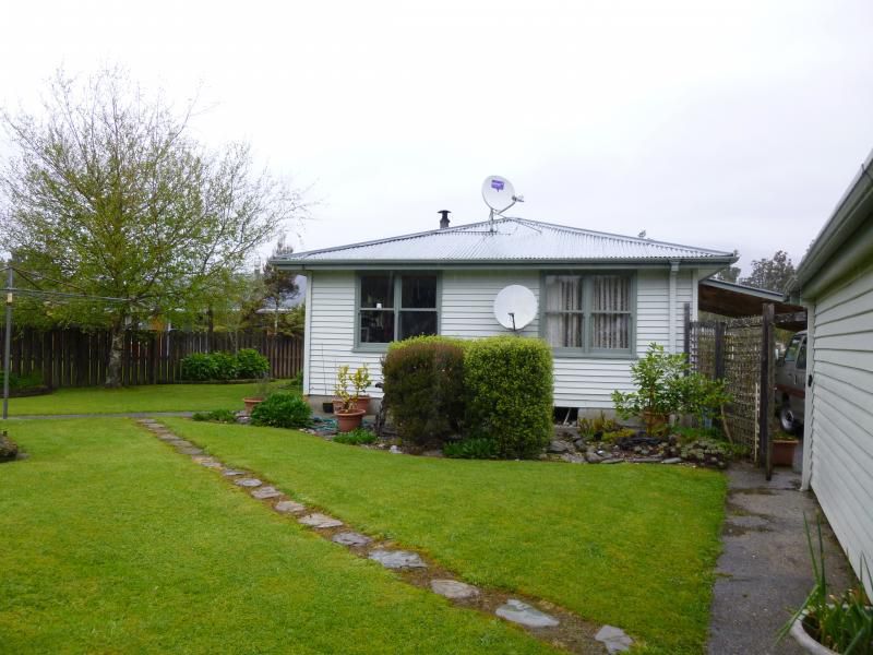 7 Opuka Place, Haast - Carousel 1