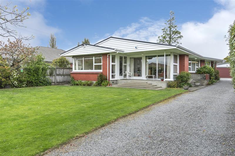 15 Ryeland Avenue, Ilam, Christchurch - Carousel 1