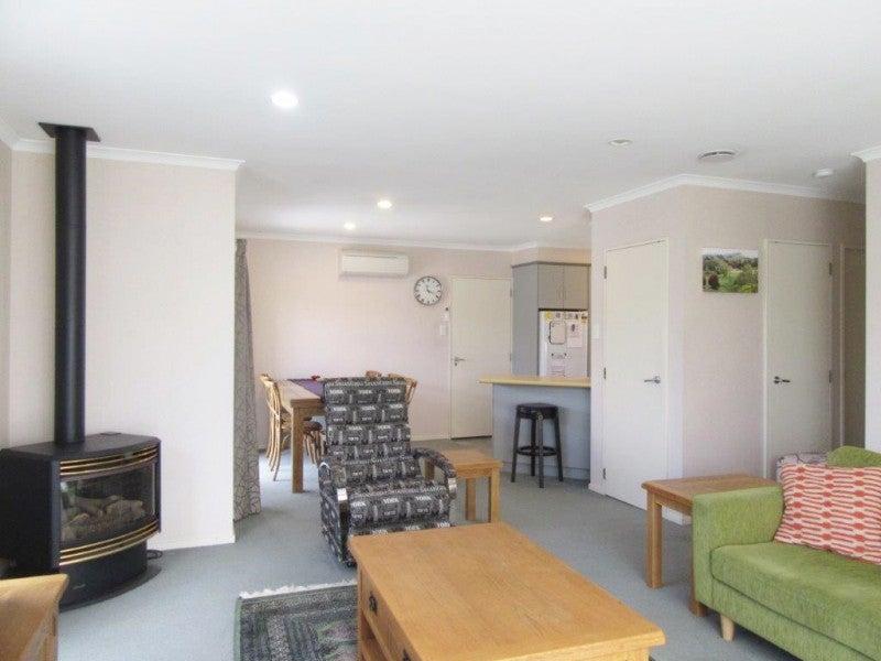 18 Emily Street, Riverdale, Gisborne - Carousel 2