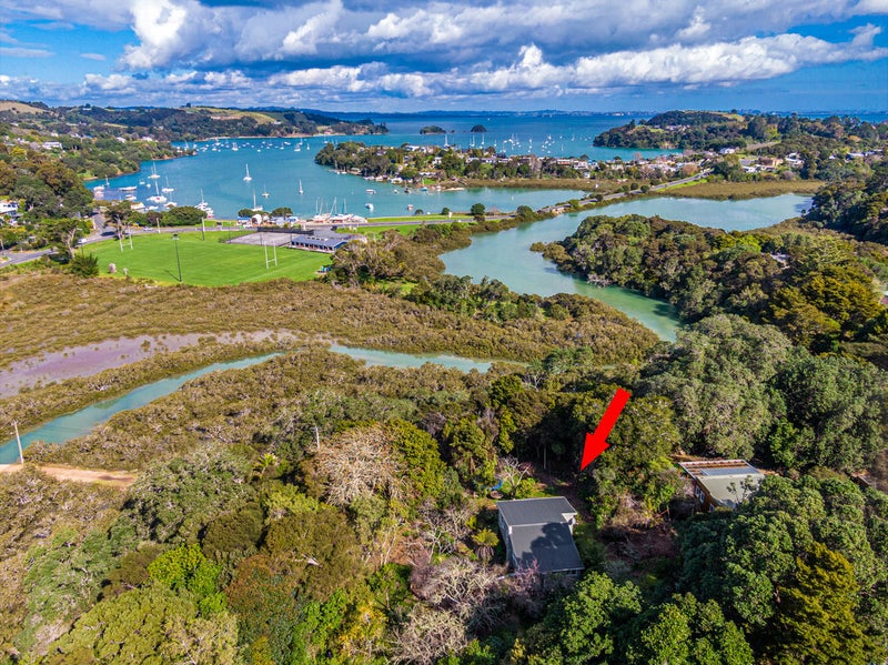 79 Wilma Road, Ostend, Waiheke Island - Carousel 1