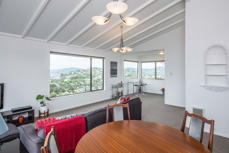 16 Gurkha Crescent, Khandallah, Wellington - Carousel 2