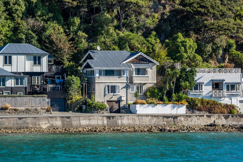 626 Marine Drive, Days Bay, Lower Hutt - Carousel 21