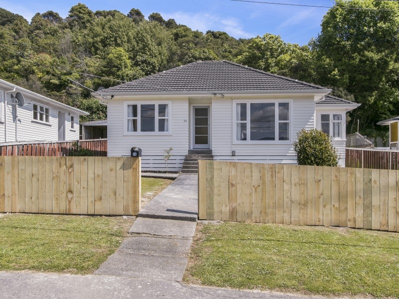 14 Puriri Street, Wainuiomata, Lower Hutt - Carousel 1