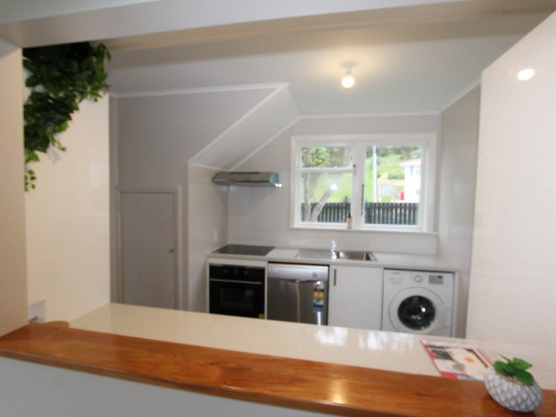 113 Bedford Street, Cannons Creek, Porirua - Carousel 1