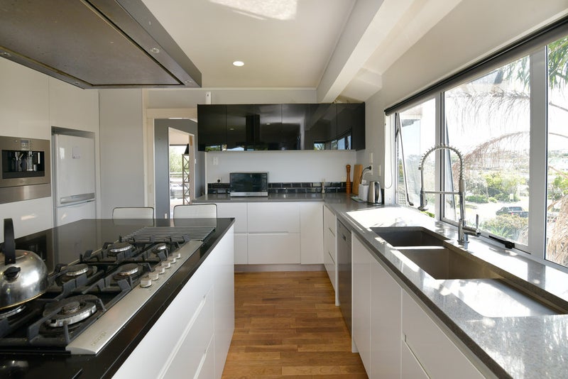 8 Alec Craig Way, Gulf Harbour, Whangaparaoa - Carousel 2