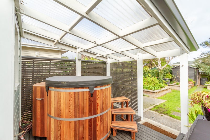 22 South Street, Petone, Lower Hutt - Carousel 20