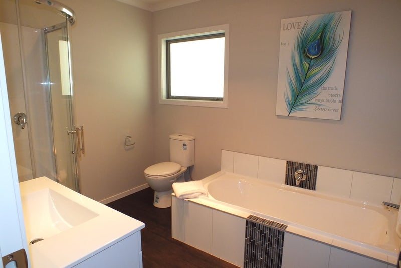 25A Seagull Place, Whitby, Porirua - Carousel 12