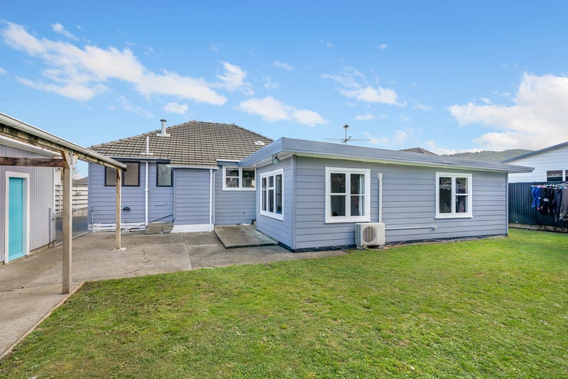 9 Carroll Grove, Trentham, Upper Hutt - Carousel 20