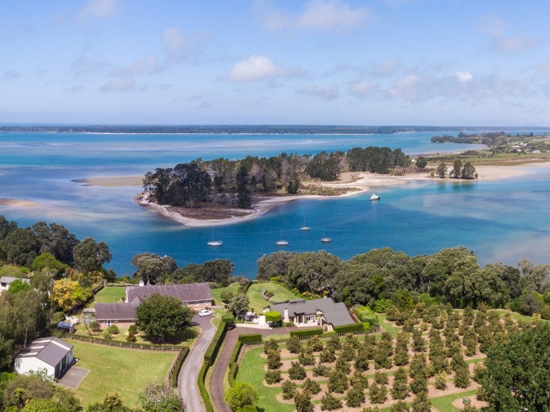 0 , Tanners Point - Carousel 2