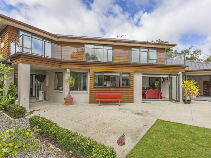 12 Military Road, Boulcott, Lower Hutt - Carousel 1