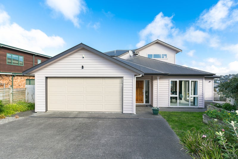 139 Homebush Road, Khandallah, Wellington - Carousel 1