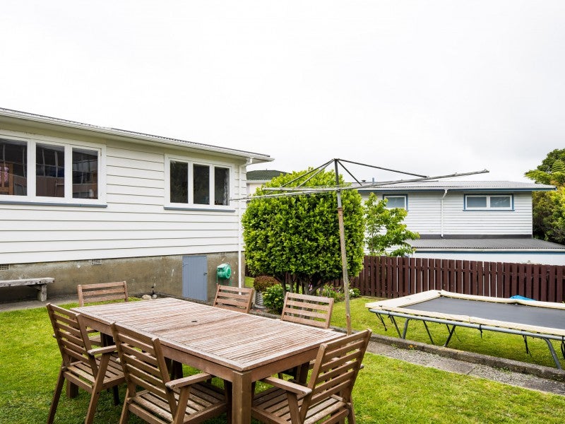 12 Clematis Grove, Maungaraki, Lower Hutt - Carousel 20