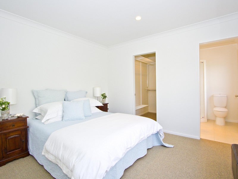 1 Sun Valley Grove, Wainuiomata, Lower Hutt - Carousel 2
