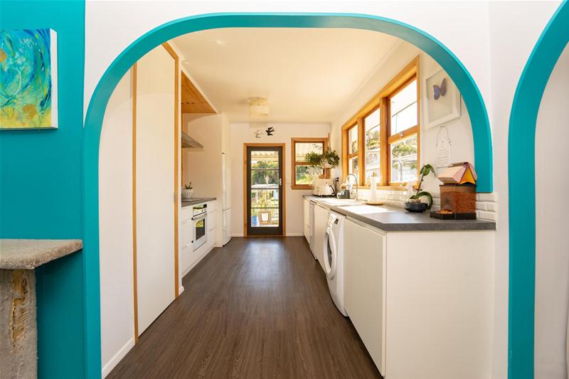 8 Anglia Street, Wakatu, Nelson - Carousel 1