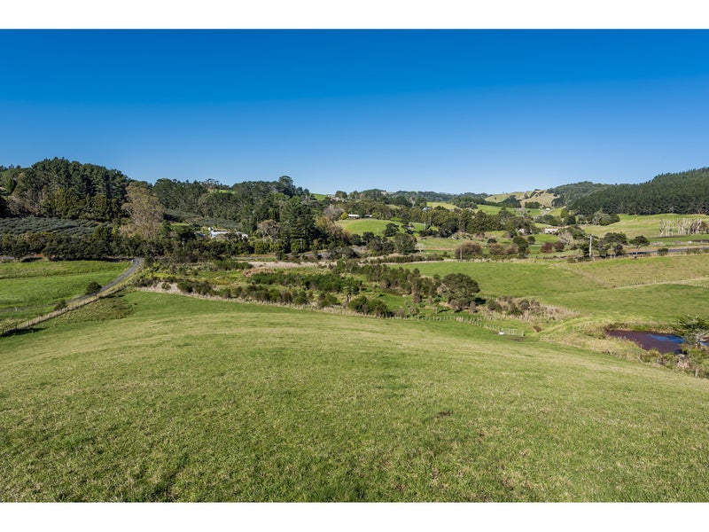 164 Annett Road, Kumeu - Carousel 1