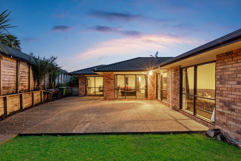 3 Ebanjane Way, Clendon Park, Auckland - Carousel 1