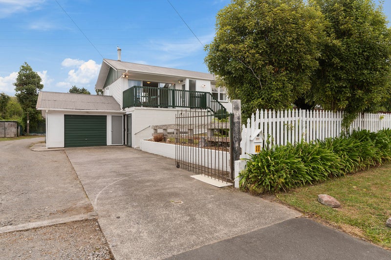 11 Amies Road, Mangakakahi, Rotorua - Carousel 1