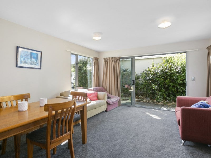 695 Castle Street, North Dunedin, Dunedin - Carousel 2