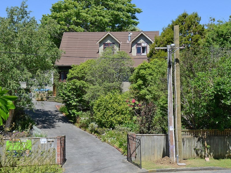 5 Wyndham Road, Pinehaven, Upper Hutt - Carousel 23