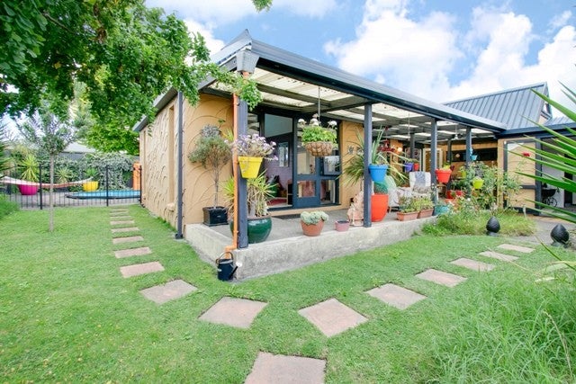 25 Skerrett Crescent, Tamatea, Napier - Carousel 1