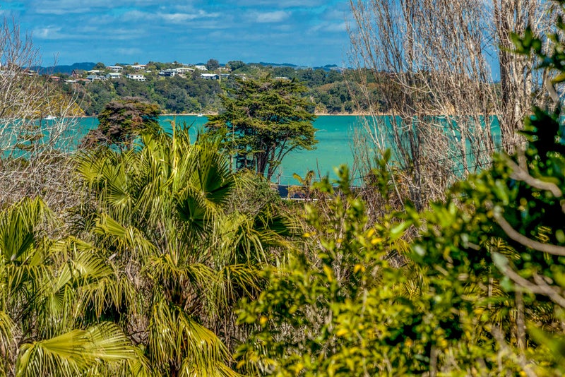 13 Lannan Road, Surfdale, Waiheke Island - Carousel 1