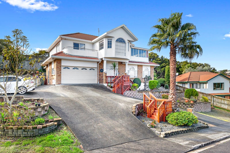 7 Piper Place, Goodwood Heights, Auckland - Carousel 2