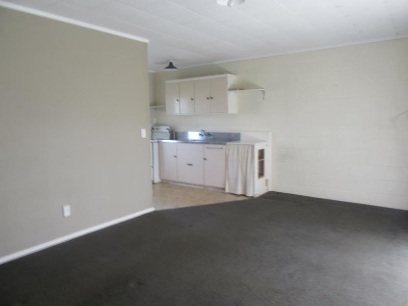 12 Sexton Road, Huntington, Hamilton - Carousel 5
