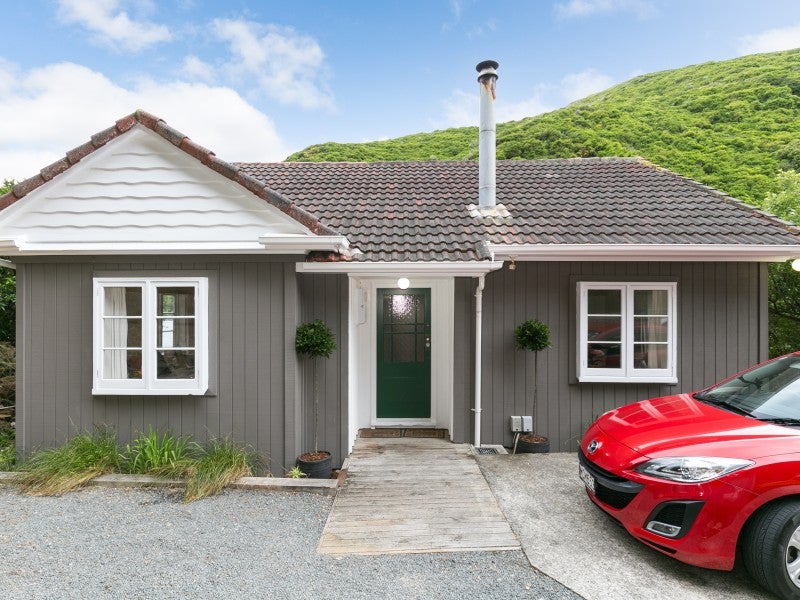 495 Ohiro Road, Brooklyn, Wellington - Carousel 1