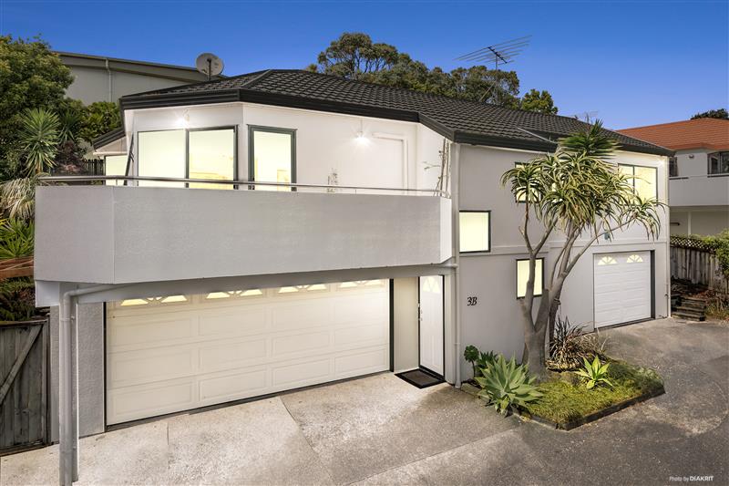 2/3 Albany Highway, Unsworth Heights, Auckland - Carousel 1