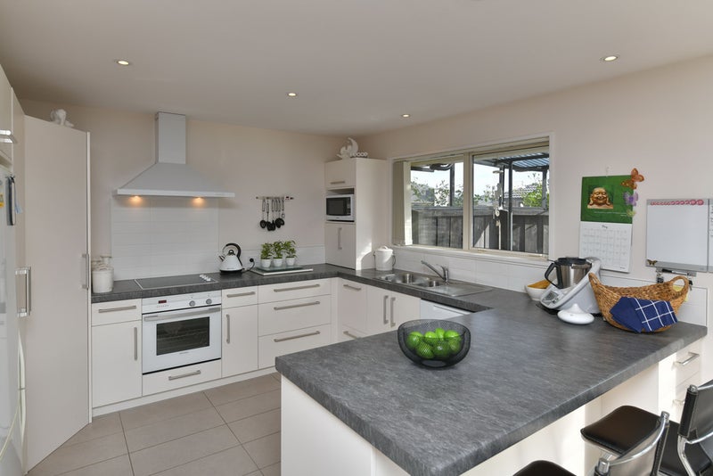 19 Larne Place, Belfast, Christchurch - Carousel 2