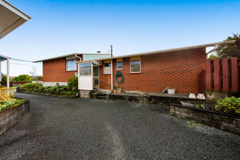 3B Bideford Street, Brooklands, New Plymouth - Carousel 14